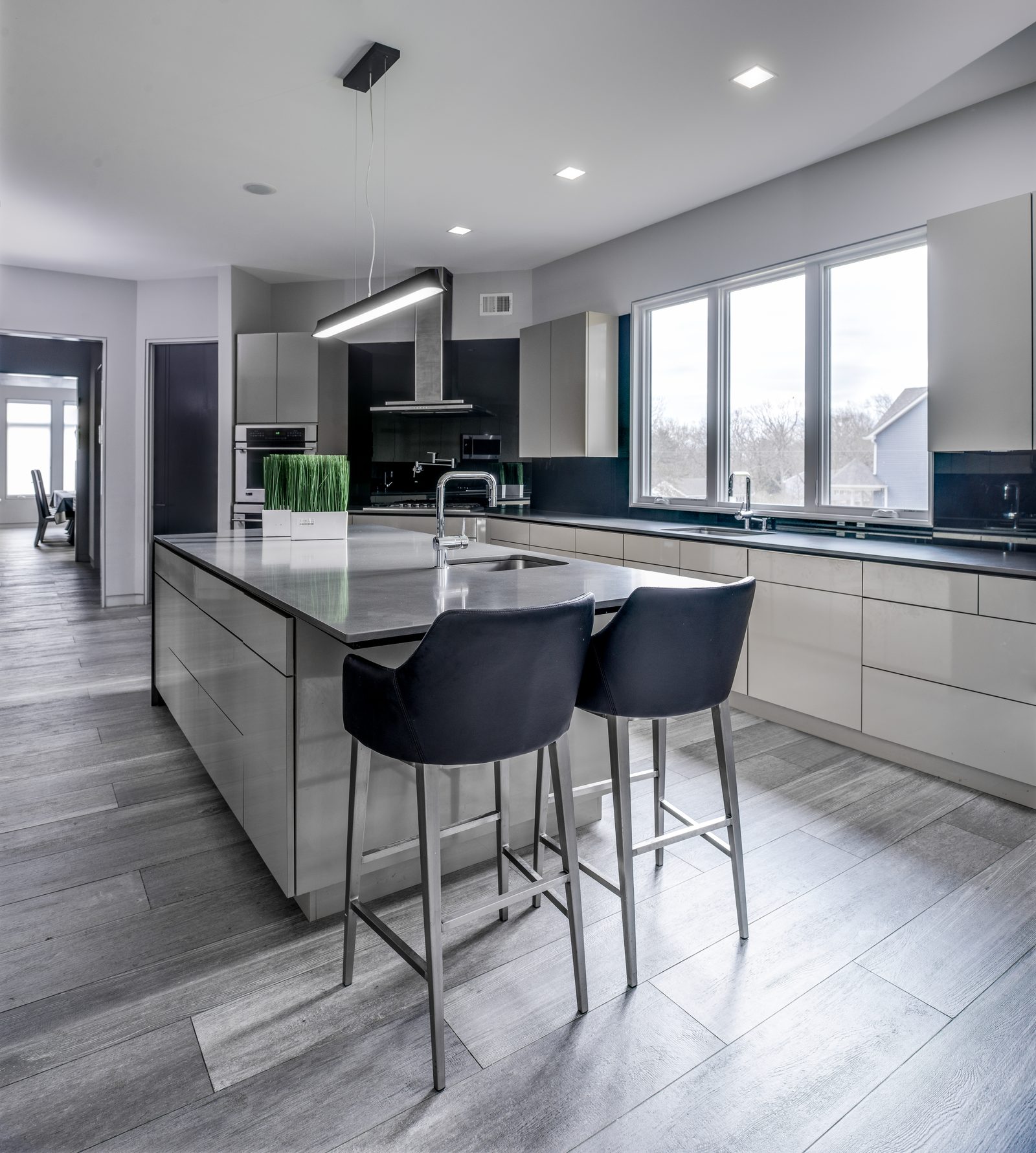 Modern gourmet kitchen with large island